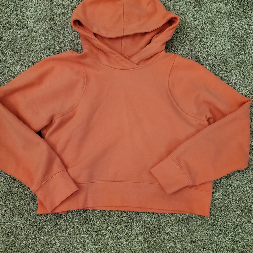 Lululemon Loungeful Cropped Hoodie